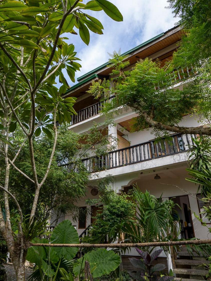 Golden Monkey Beach Hotel El Nido Eksteriør billede